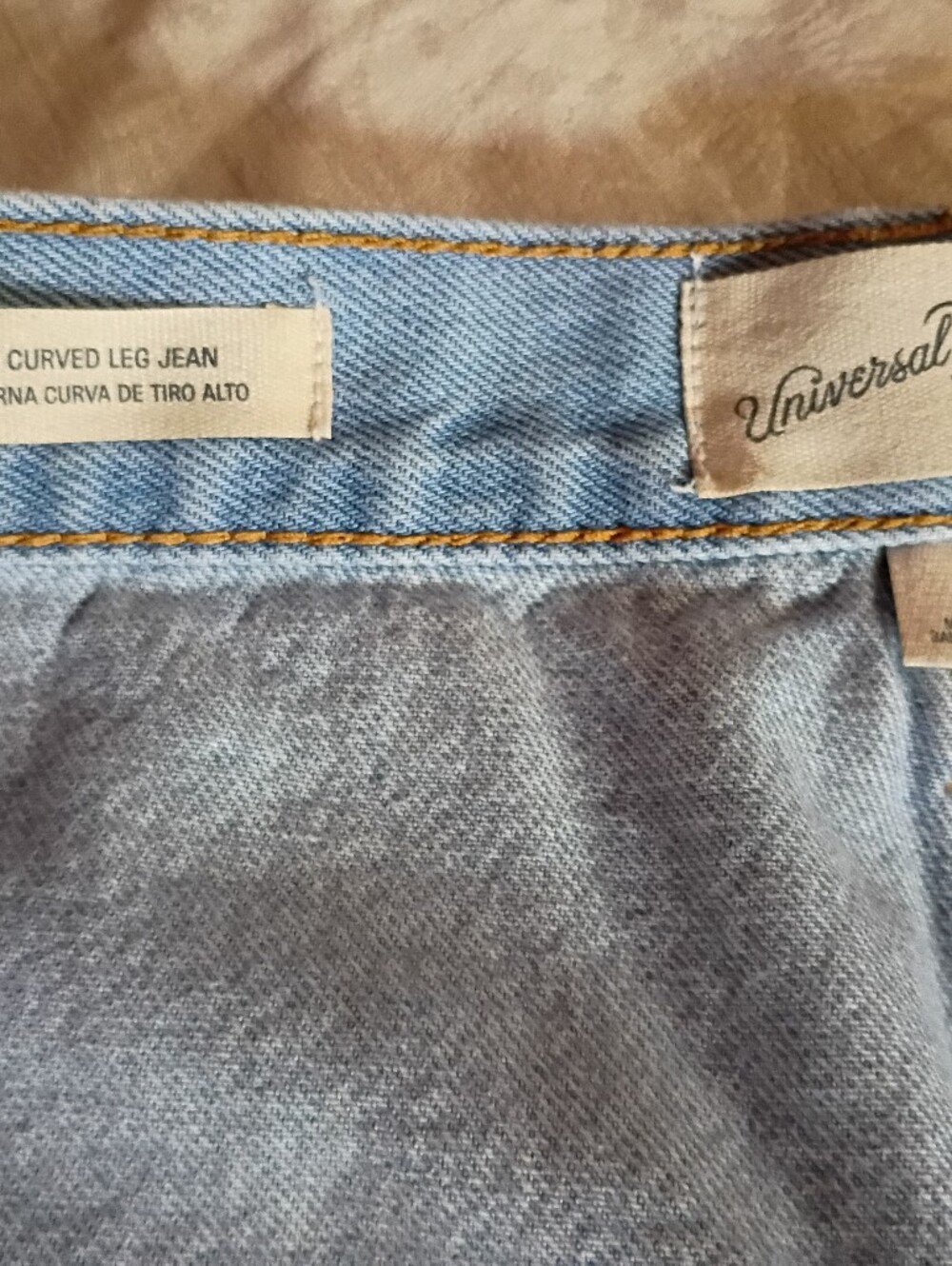 Barrel Jeans -Universal Thread - Picture 2 of 5